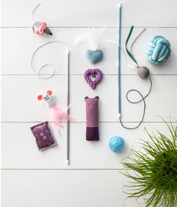 Dehner Premium Lovely Katzenspielzeug Verspieltes Fellknäuel – Bild 2